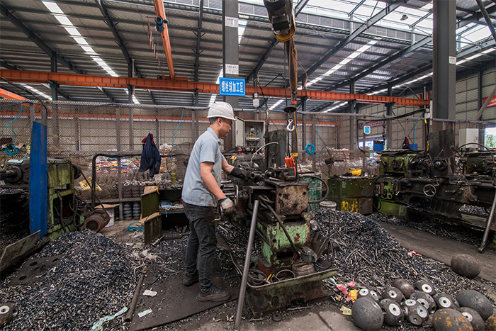 菏泽网架配件-螺栓球加工车间