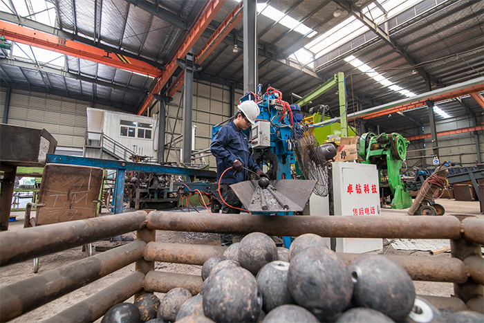 菏泽网架配件-螺栓球加工车间